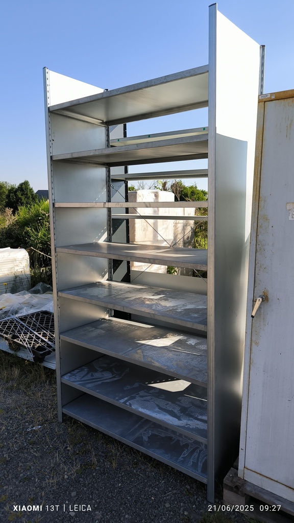 Racks/étagères 375x60x250cm (lxpxh)