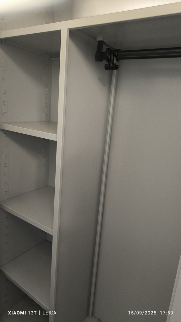 Armoire métallique 396    Penderie