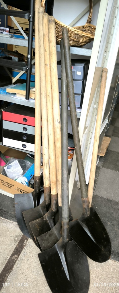 Pelle terrassiers 30