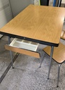 Table de cuisine vintage