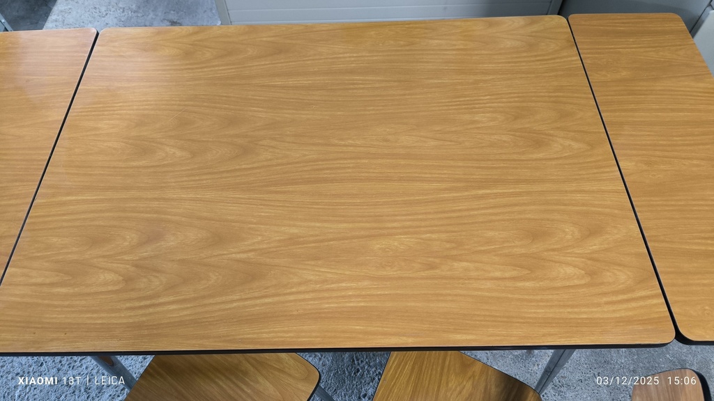 Table de cuisine vintage