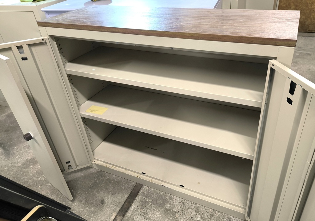 Armoire basse 417   2 portes KZ