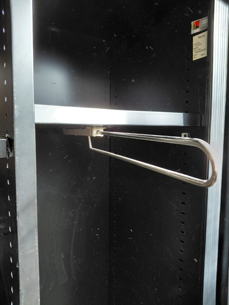 Armoire vestiaires 442 à rideaux