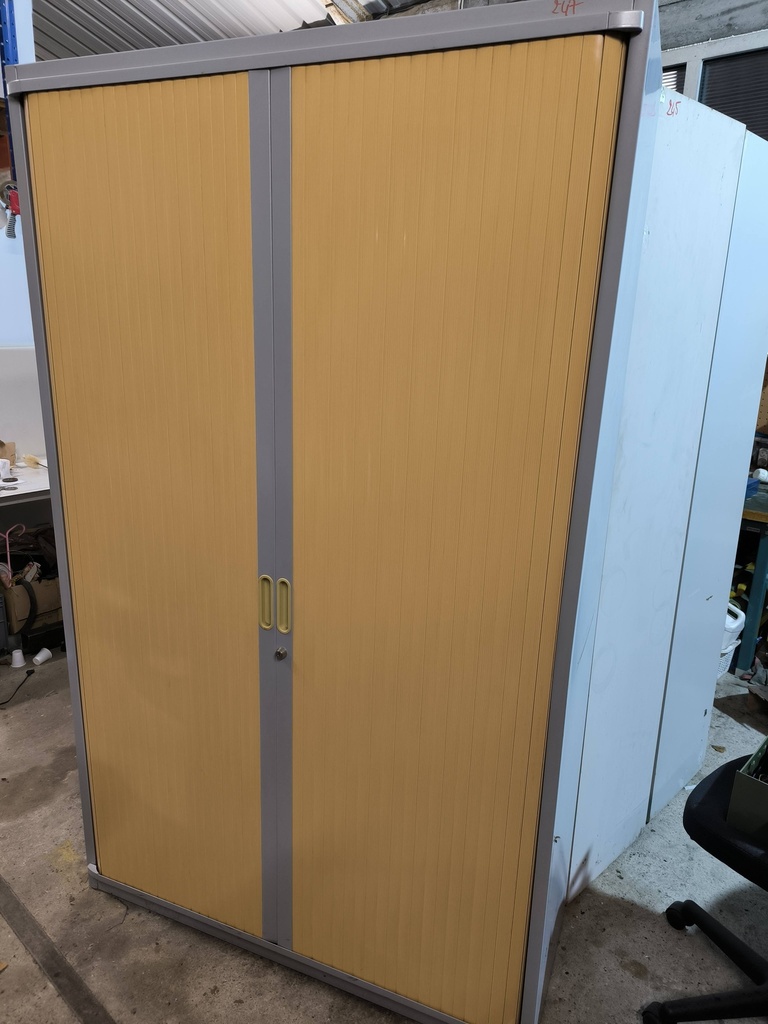 Armoire métallique 320 à rideaux