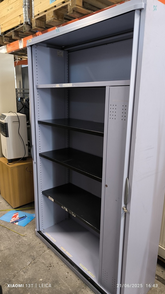Armoire métallique 377 à rideaux