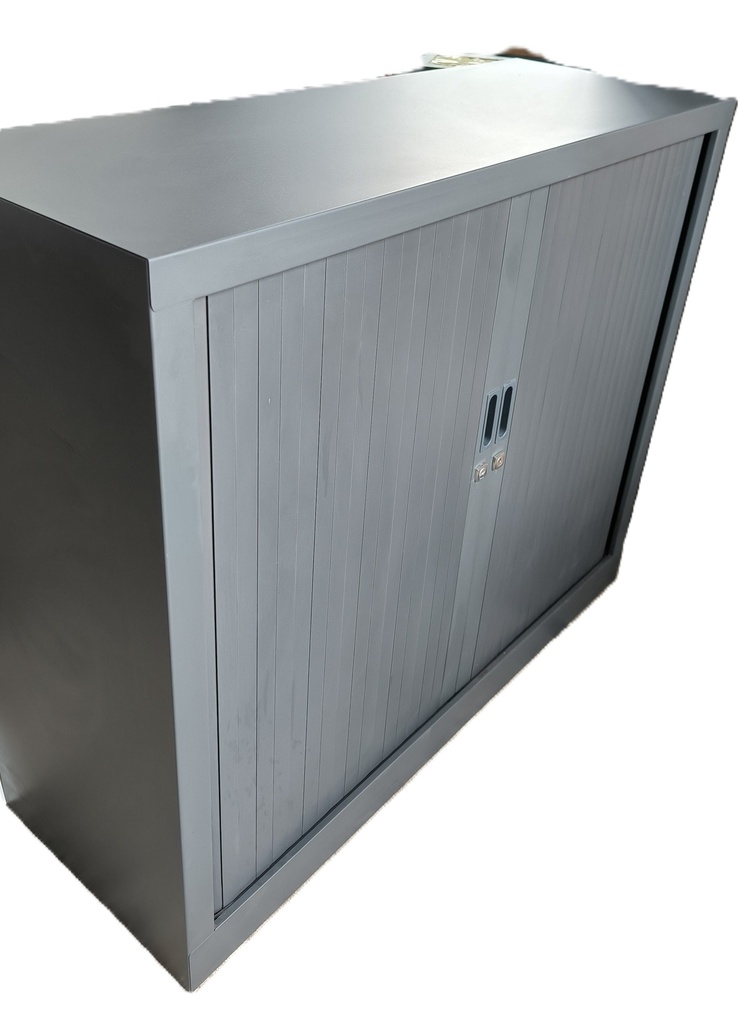 Armoire basse 381 à rideaux